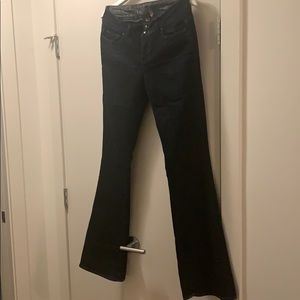 Paige Denim- Flared-Mid Rise